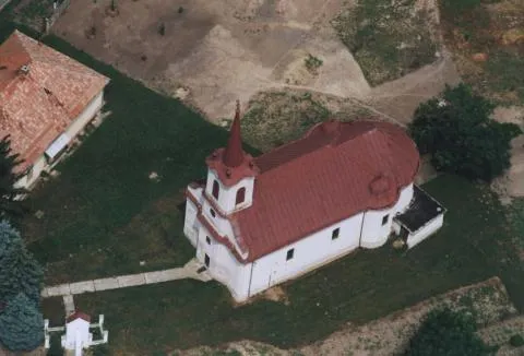 Szent Mihály és Gábor főangyalok templom (Pocsaji Görögkatolikus templom), 1743 http://nagyvofely.hu/pocsaj/templomok - Pocsaj, Hungary, aerialphotography