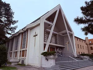 Church of the Queen of the Holy Rosary, Zagreb