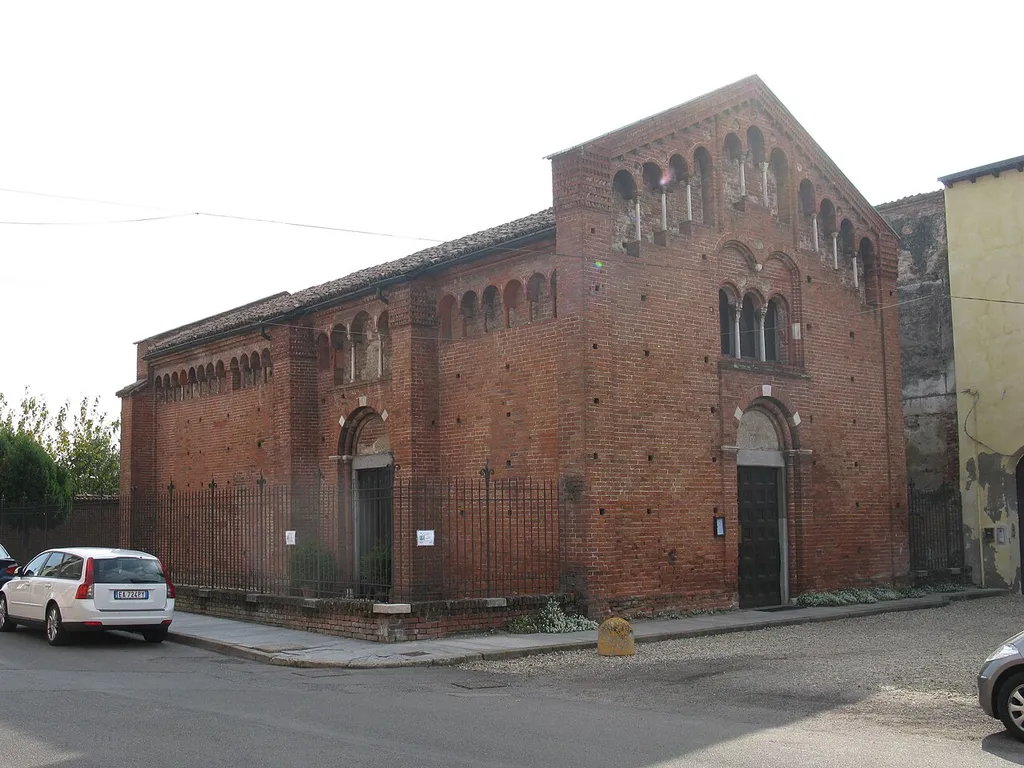 Pavia, chiesa di San Lazzaro