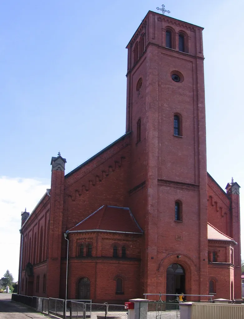 Wrocław Jerzmanowo, kościół Matki Boskiej Królowej Polski, widok od zachodu (zabytek nr rejestr. A/993)