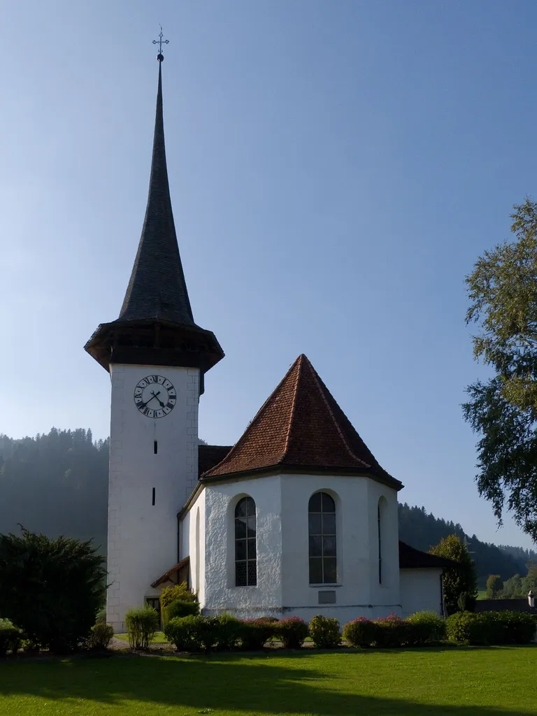 Lauperswil, Kirche erbaut 1618, Apsis und Turm