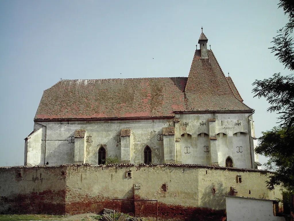 Southern wall of the fortified church in Boian