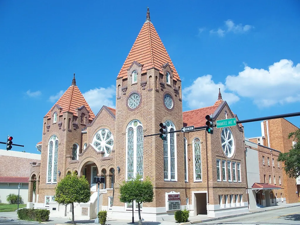 Bradenton, Florida: First Baptist Church