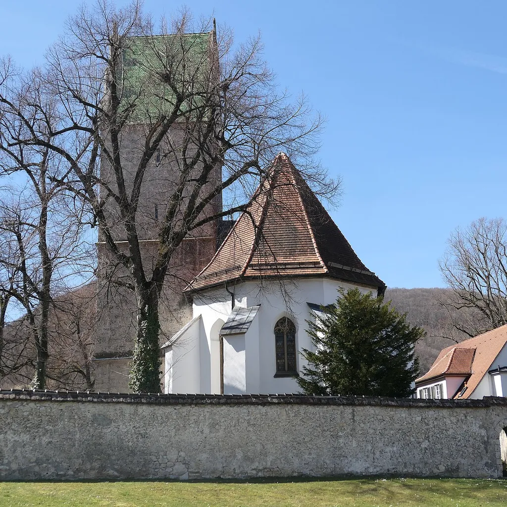 Martinskirche Oberlenningen Mauer