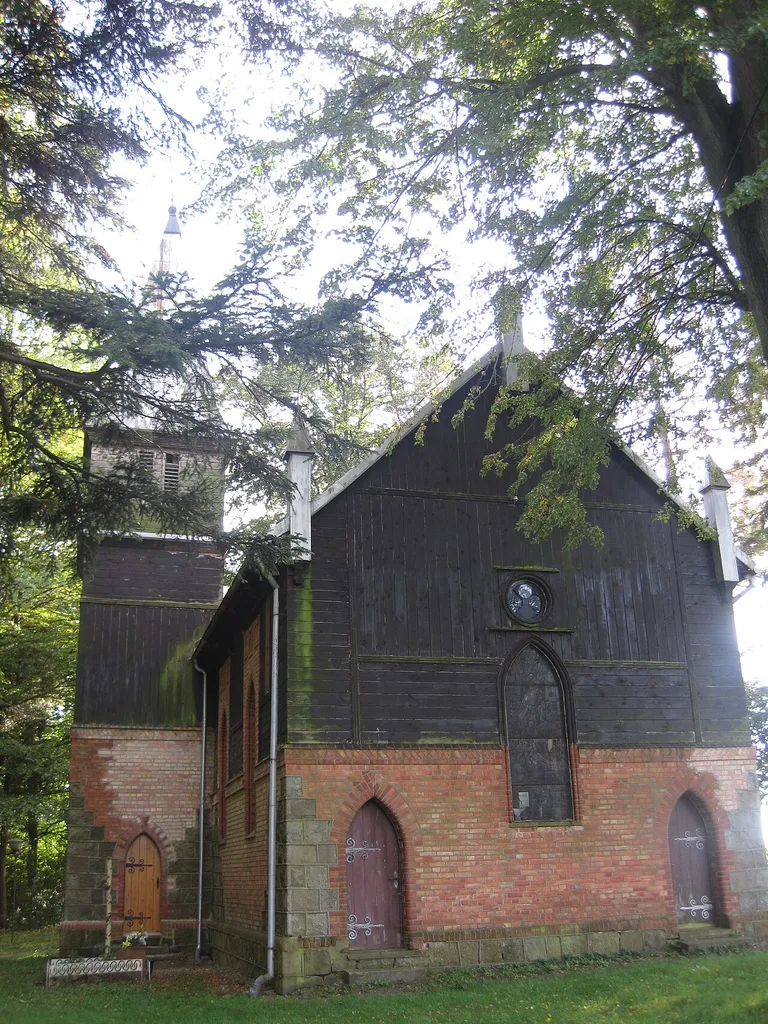 Domaradz - dawny kościół ewangelicki, obecnie rzymskokatolicki filialny pw. św. Stanisława Kostki, 1907
