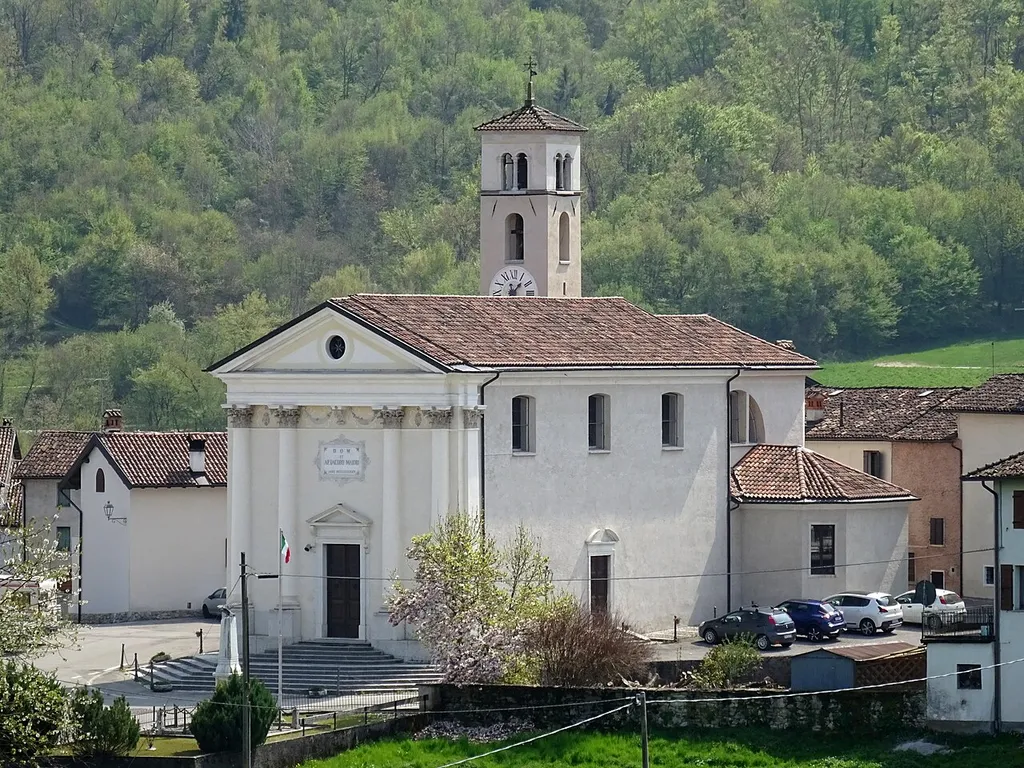 Tomo (Feltre, Veneto, Italy), Saint James church