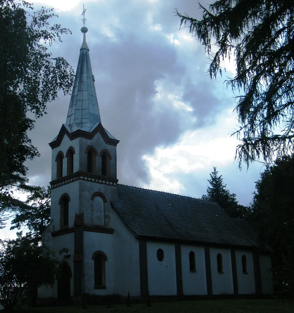 Jastrzębie - kościół filialny p.w. św. Wawrzyńca (zabytek nr 1104/66 z 04.02.1966).