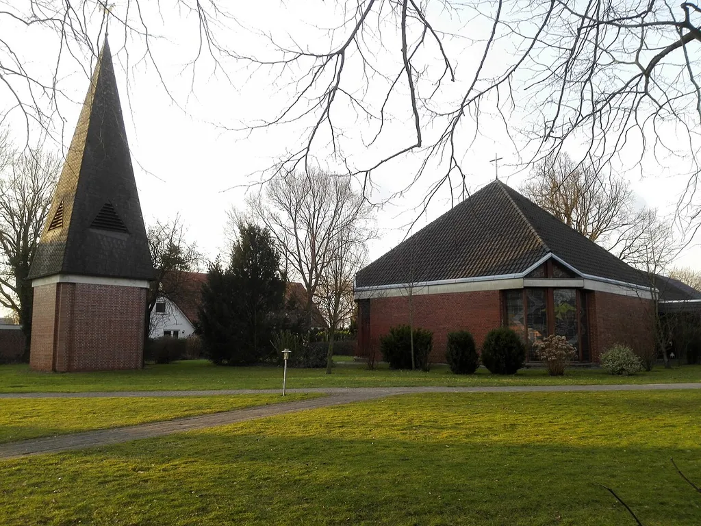 Kirchturm und Gemeinderaum, Tarmstedt