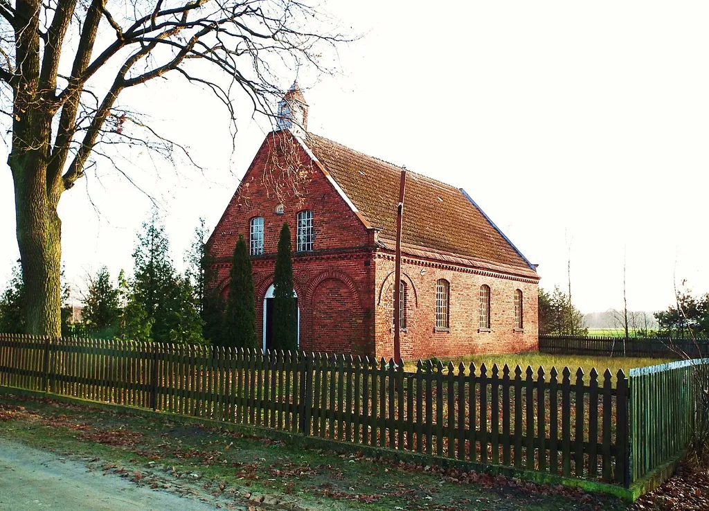 Kościół poewangelicki w Zamętach.