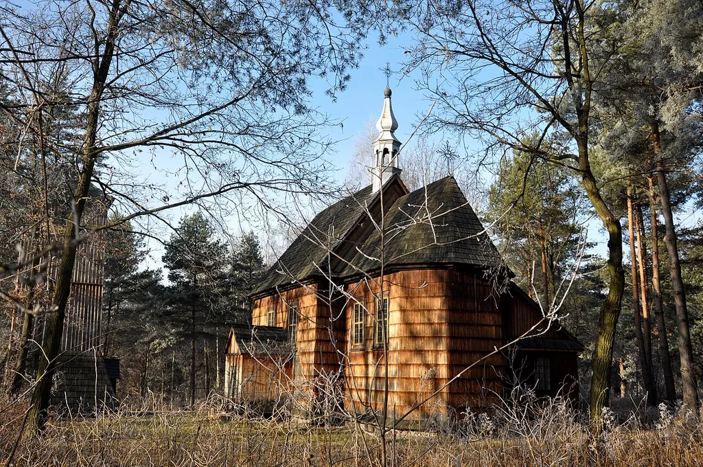 Radoam, ul. Szydłowiecka - kościół pw. św. Doroty, 1749 na terenie Muzeum Wsi Radomskiej, przeniesiony z Wolanów