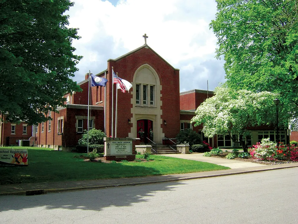 St. Paul's Lutheran Church - Ashland, KY. Taken in 2010.