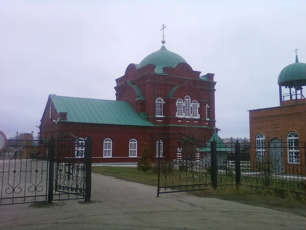 Свято-Троицкий храм в селе Супонь