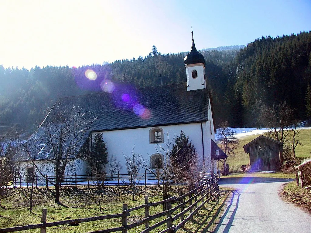 Kath. Filialkirche hl. Margaretha in Uttendorf/Pinzgau, Ortsteil Schwarzenbach, von der Bevölkerung auch "Schwarzenbachkirche" genannt