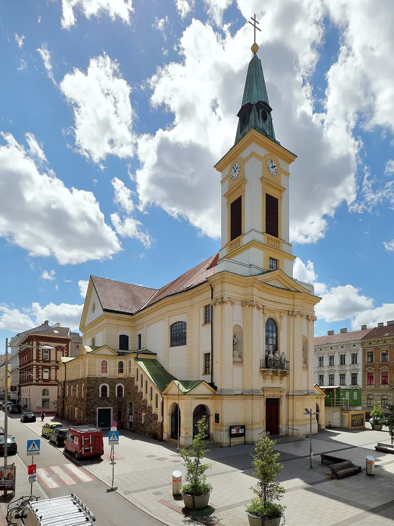 Northeast view of the Hernalser Calvary Church.