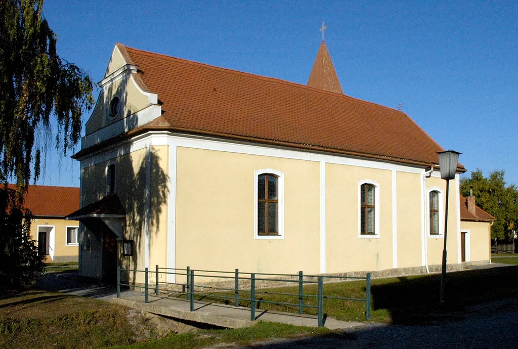 Katholische Pfarrkirche heiliger Josef in Kleinhöflein, Gemeinde Retz