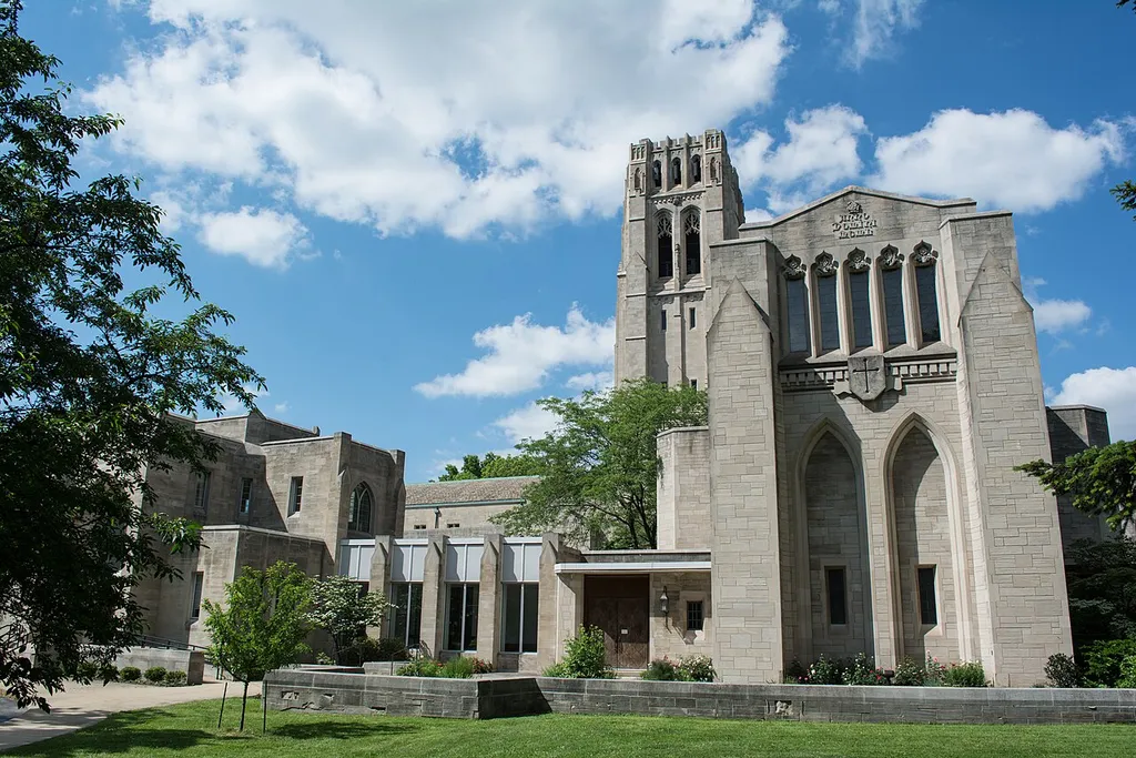 Entrance to the new narthex and (in rear) the bell tower of St. Paul's Episcopal Church at 2747 Fairmount Boulevard in Cleveland Heights, Ohio, in the United States. The church is located within the Euclid Golf Allotment, a planned community on the National Register of Historic Places.