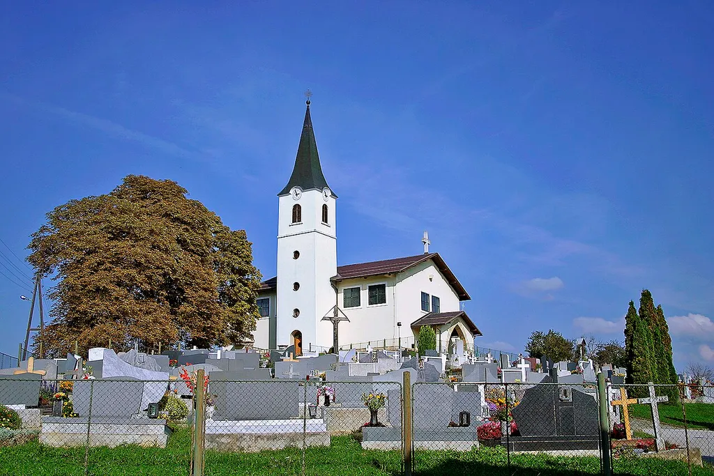 St. Helena's Church, Pertoča.