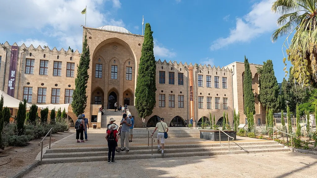 Name: polytechnicDescription: The old Technion building, today Madatech and its surroundings