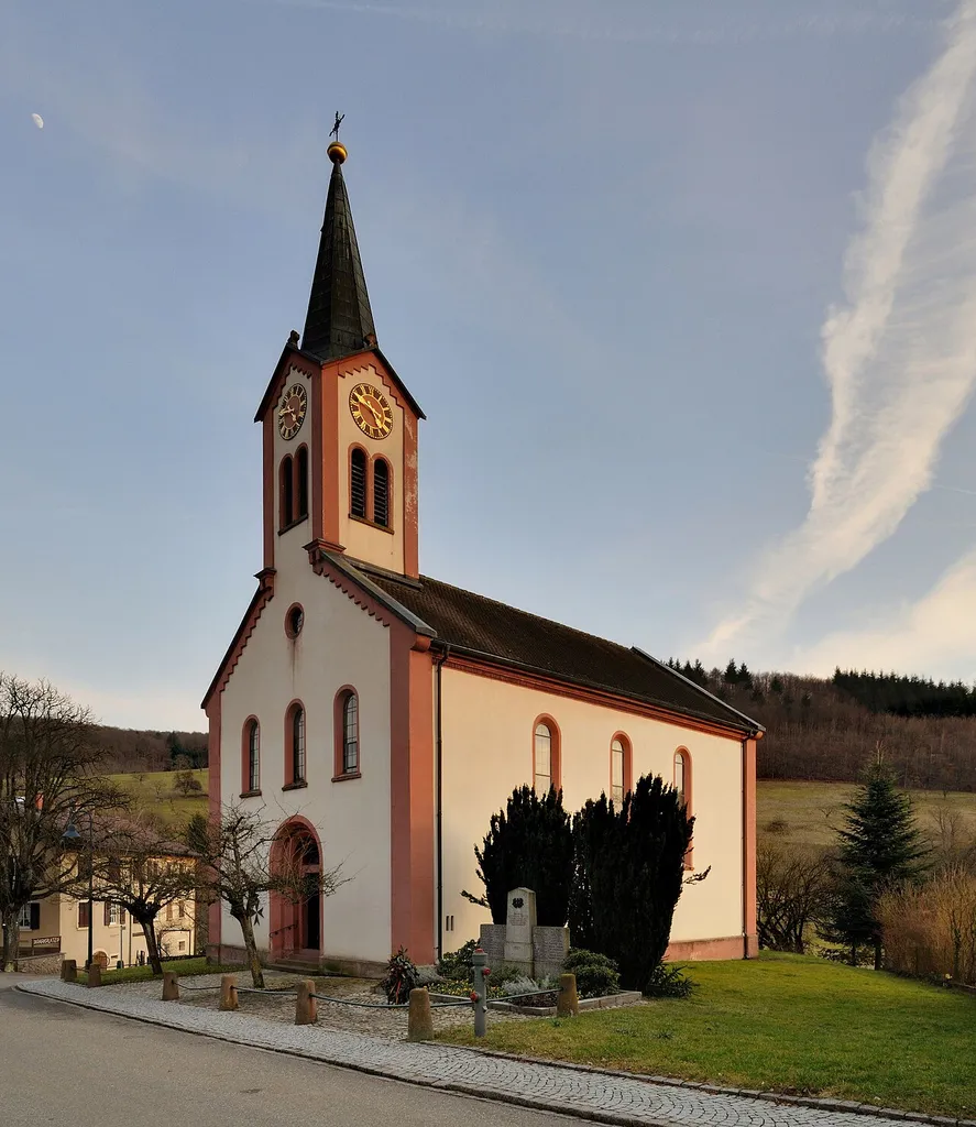 Feuerbach: Evangelische Kirche