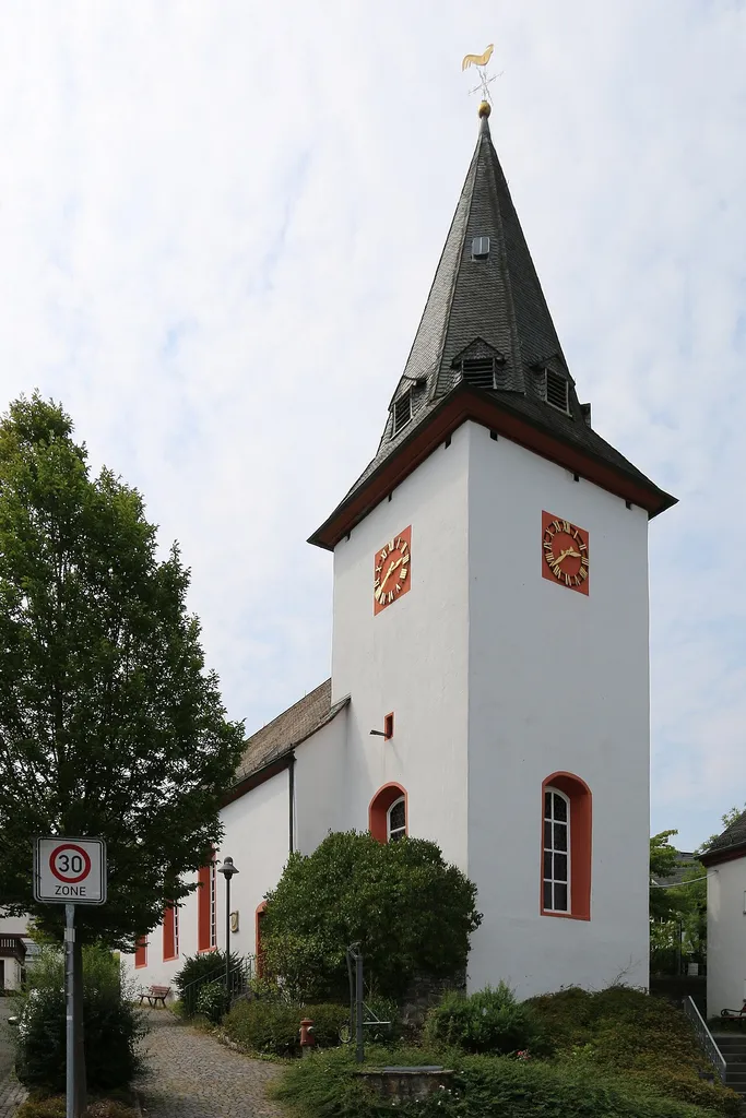 Dilenburg-Donsbach: Evangelische Kirche Rutschstraße 2