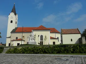 Pfarrkirche Göttlesbrunn