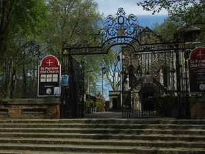 St Pancras Old Church Garden Gates And Railings To Road Frontage