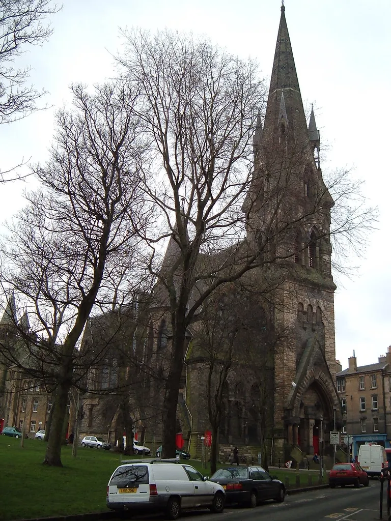 Barclay Church, Edinburgh, view from Glengyle Terrace, February 2006. Taken by User:Pilatus. Pilatus| 17:54, 6 February 2006 (UTC) Summary Barclay Church, Edinburgh, view from Glengyle Terrace, February 2006. Taken by User:Pilatus. Pilatus 17:54, 6 February 2006 (UTC)