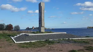 Neva railway crossing memorial, Imeni Morozova
