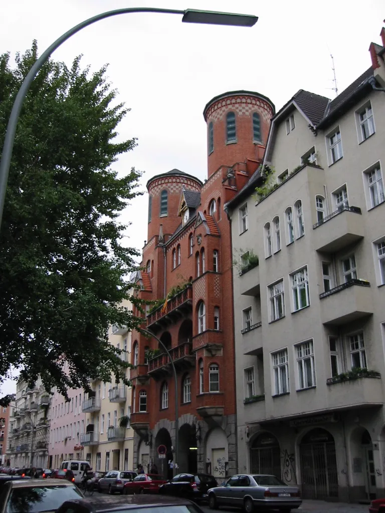 Marthakirche, Glogauer Straße, Berlin Kreuzberg, Vorderhaus