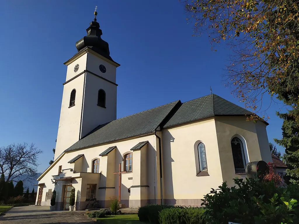 Hliník nad Hronom (okr. Žiar nad Hronom), Kostol svätého Martina; celkový pohľad od juhovýchodu