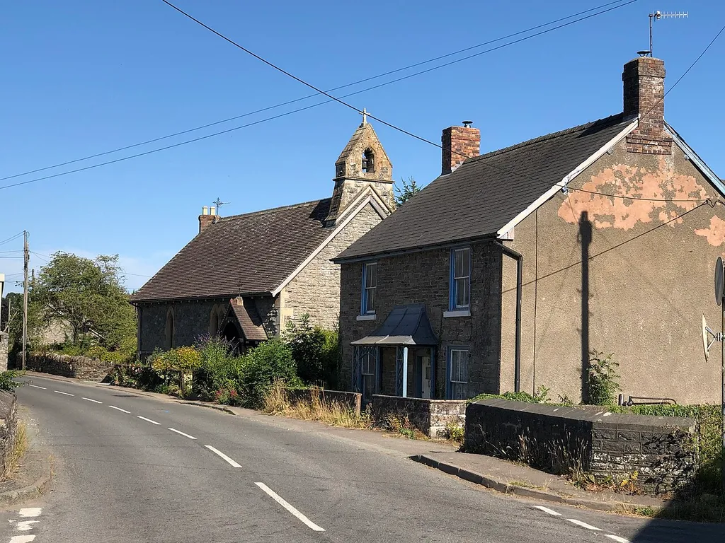 B4368, Clunton