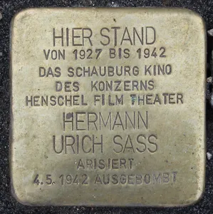 Stolperstein dedicated to das Schauburg Kino von Hermann Urich Sass
