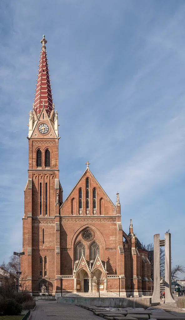 Kath. Pfarrkirche Maria - Königin der Märtyrer