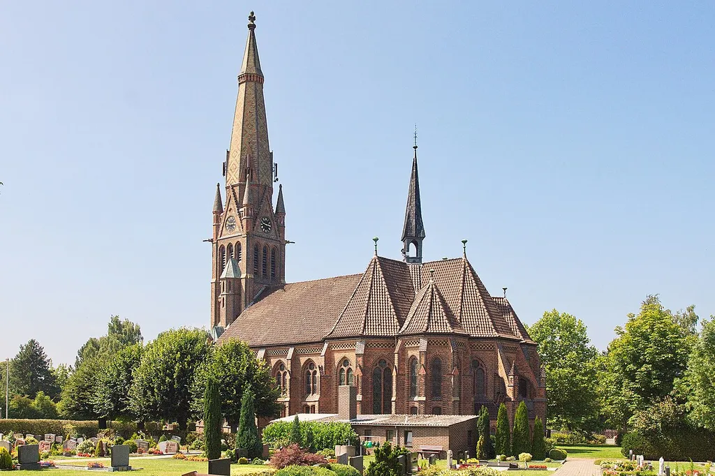 St. Nicolai Kirche in Altenhagen-Hagenburg (1868-1871 durch Carl Wilhelm Hase), Niedersachsen, Deutschland