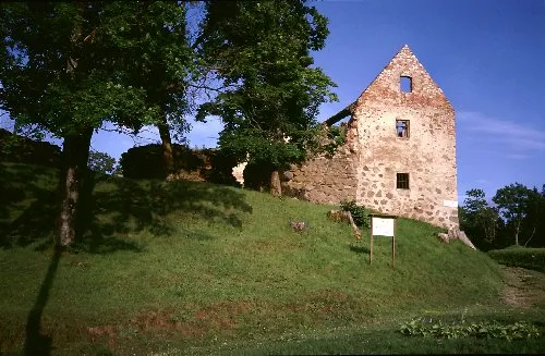 Aizpute castle