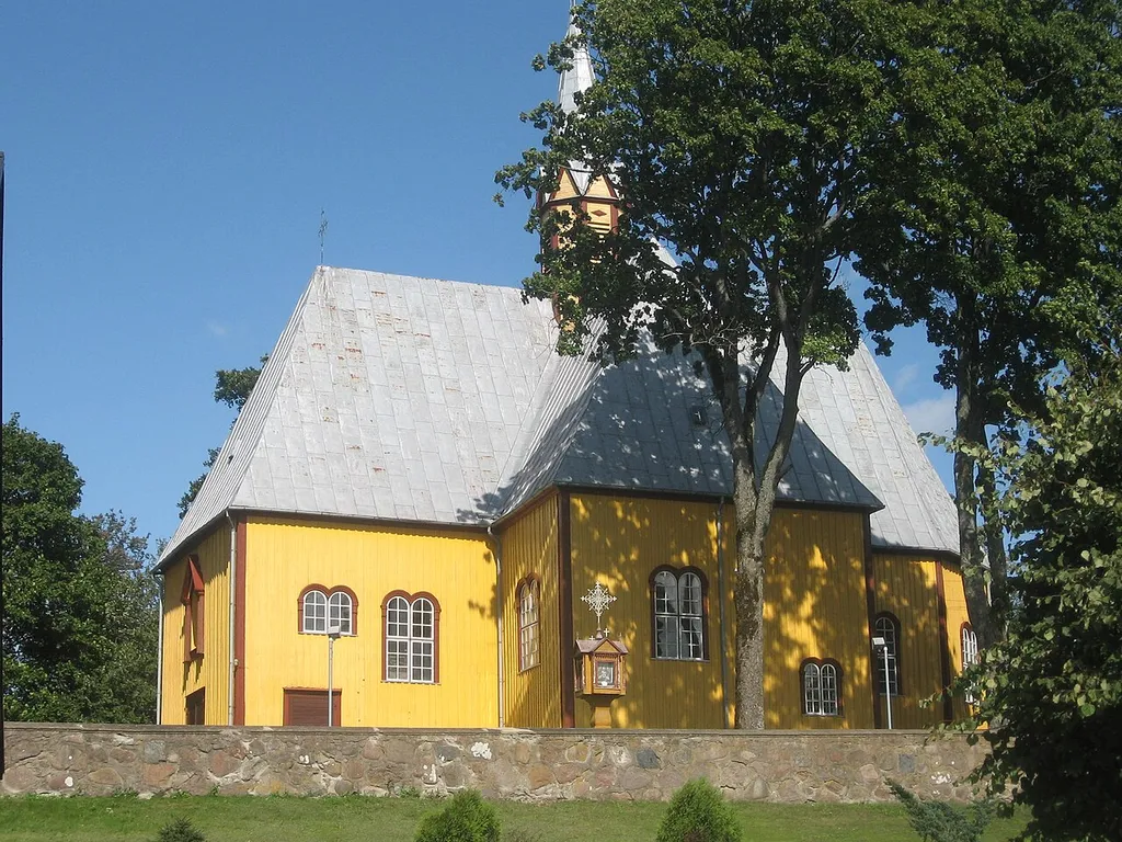 Katalikų bažnyčia Žem. Naumiestyje