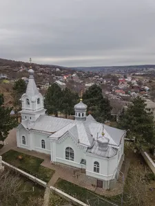 Holy Trinity church in Grătiești, Chișinău