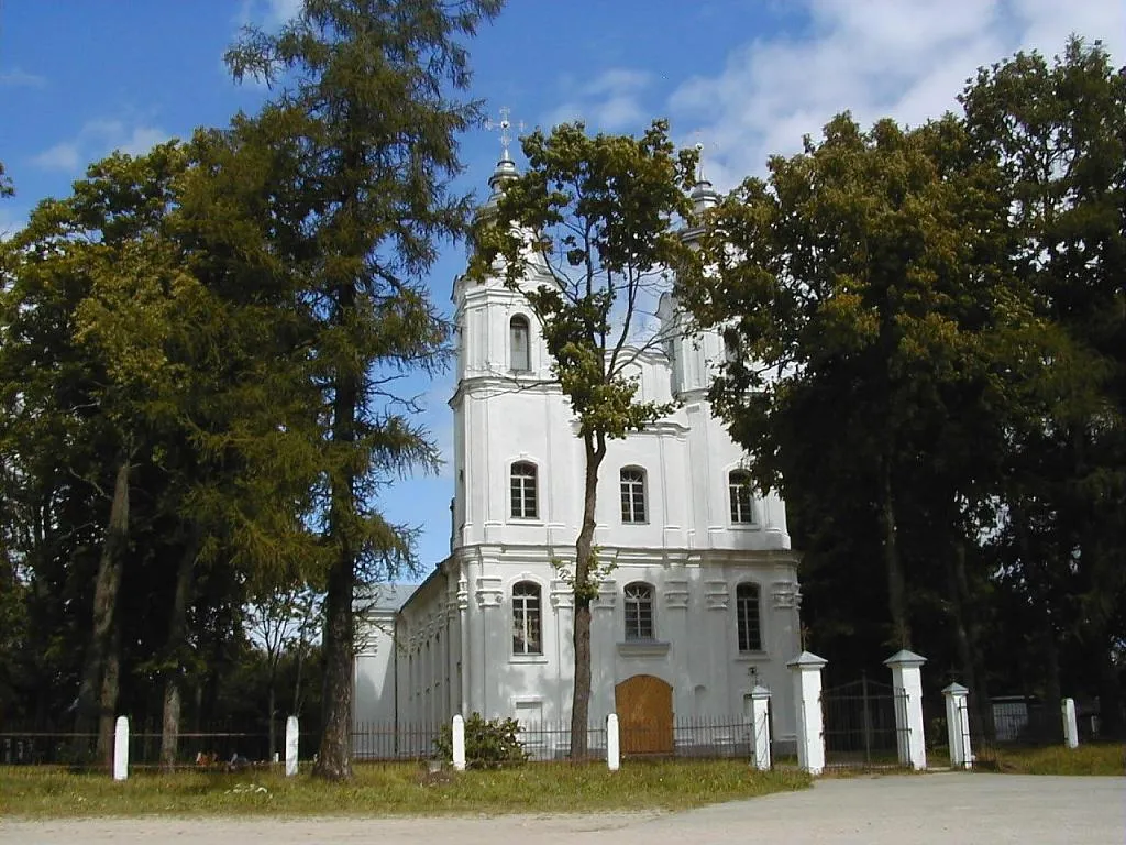 Bērzgales baznīca 2001-08-12