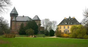 Museumszentrum Burg Linn