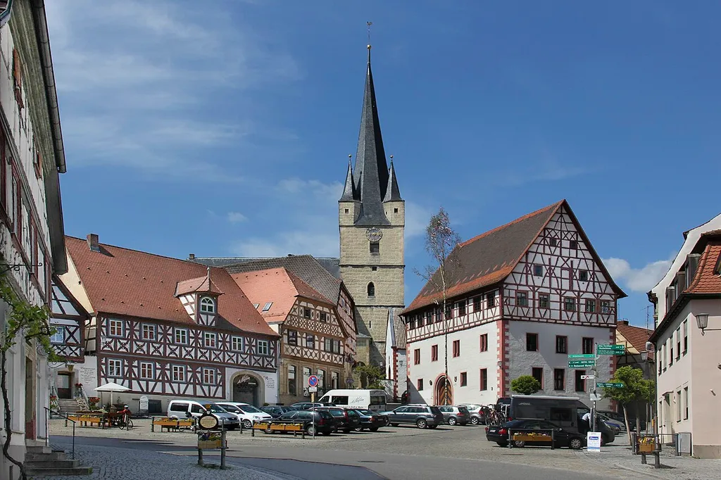Pfarrkirche Native name St. Michael Location Zeil am Main , Germany Coordinates 50° 00′ 37.86″ N, 10° 35′ 38.53″ E Authority file : Q41322165 institution QS:P195,Q41322165