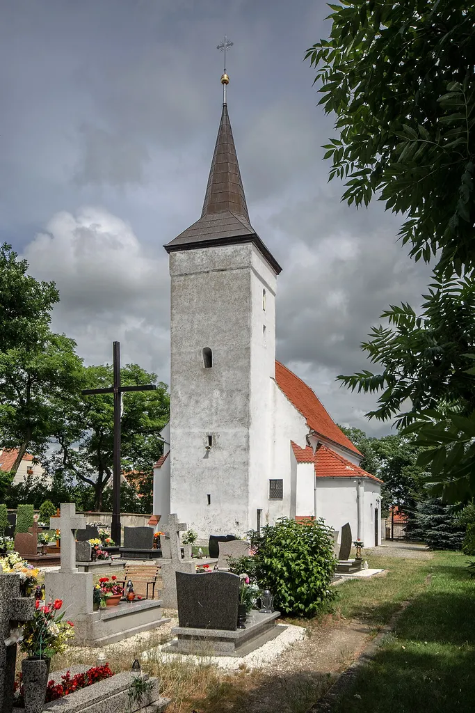 Grzybiany, kościół fil. p.w. św. Zofii, 1500, poł. XVI, poł.XVIII, XX