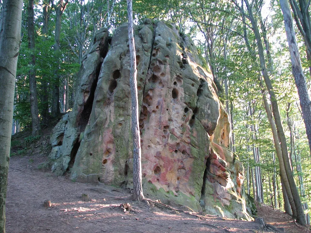 Čertův kámen (pohled od severovýchodu)