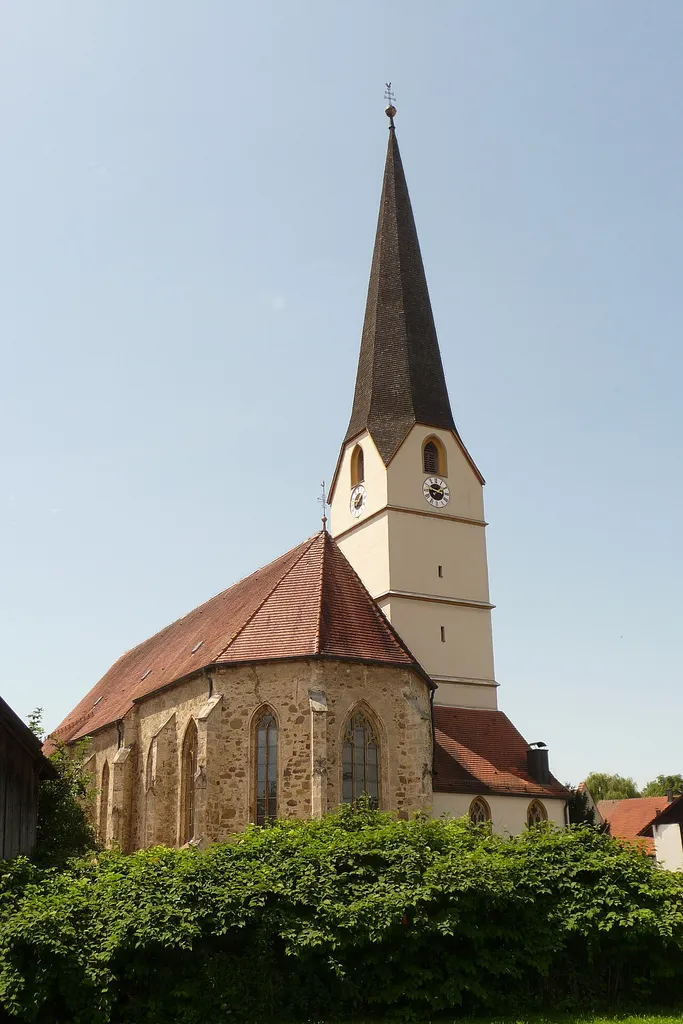Die Pfarrkirche Maria Himmelfahrt in Mittich
