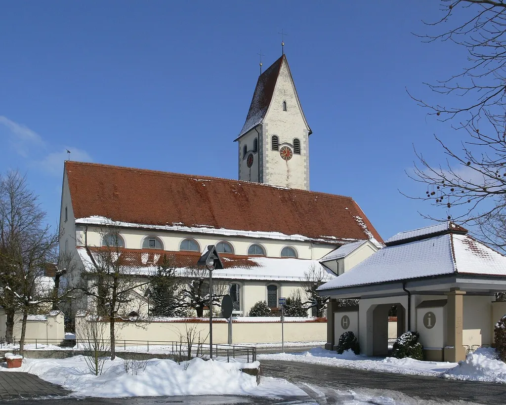 Katholische Pfarrkirche St. Johannes Evangelist, Amtzell, Landkreis Ravensburg Außenansicht