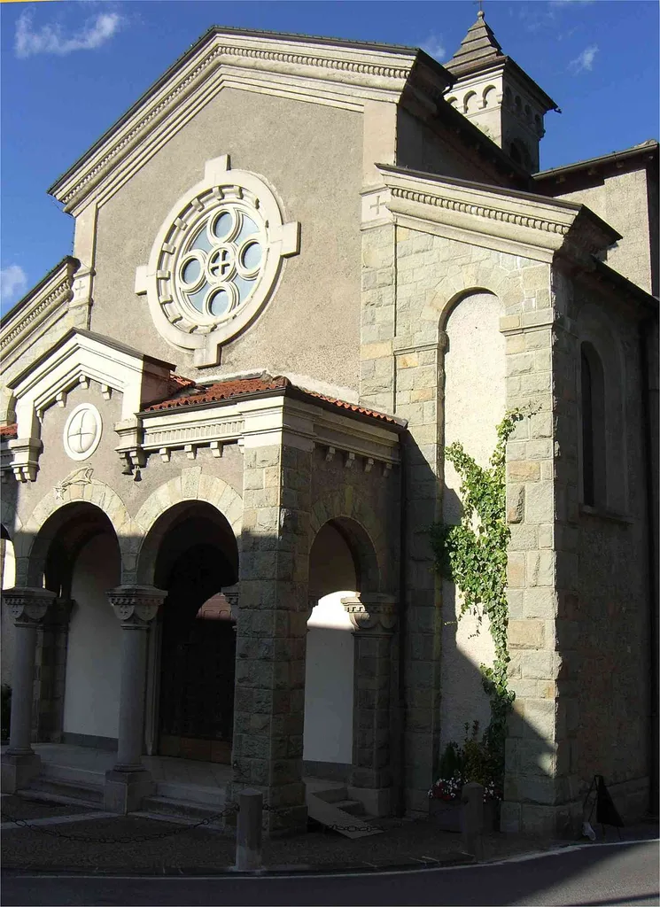 BG Valmaggiore chiesa parrocchiale di San Giovanni - protiro