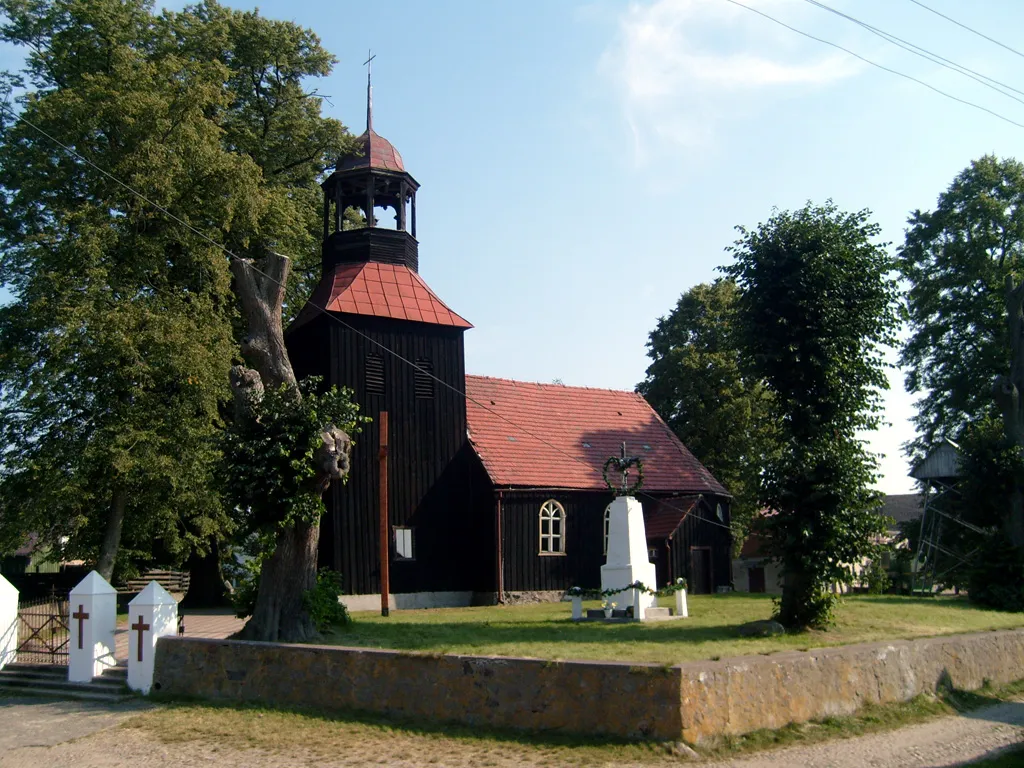 Jeziorki - kościół filialny p.w. Podwyższenia Krzyża z 1760 r. (zabytek nr rejestr. A-749)