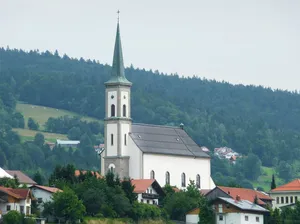 Katholische Pfarrkirche Hl. Dreifaltigkeit