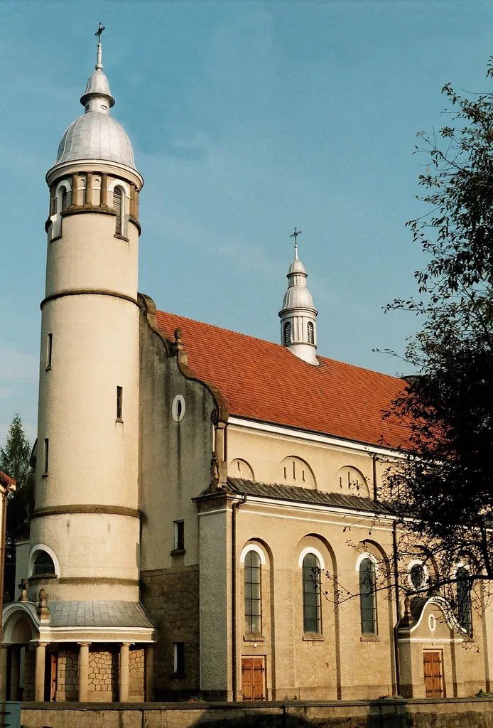 Frysztak - zespół kościoła parafialnego: kościół pw. Narodzenia NMP (zabytek nr A-500 z 28.02.2011)