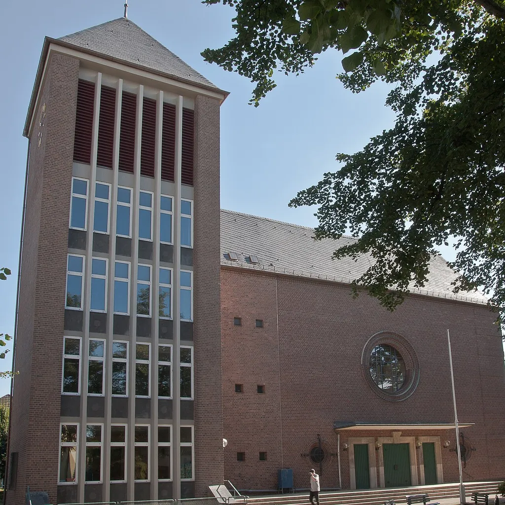 Pfarrkirche Heilige Familie in Oberlar