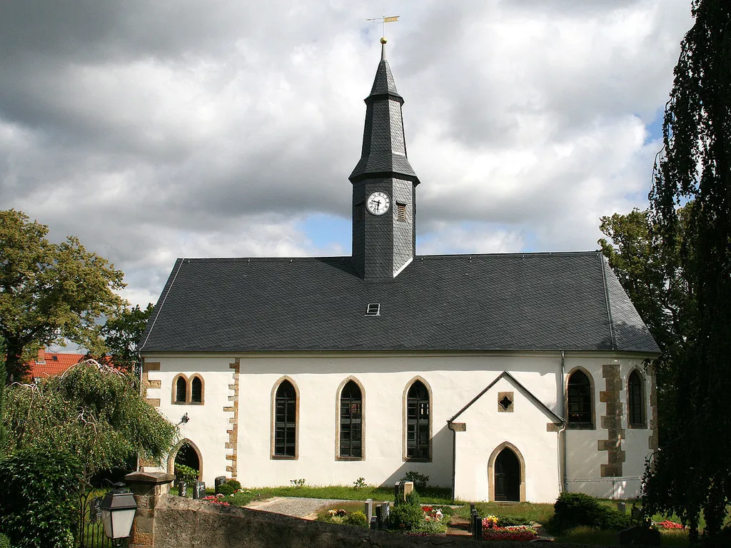 Kleinwolmsdorf, Kirche